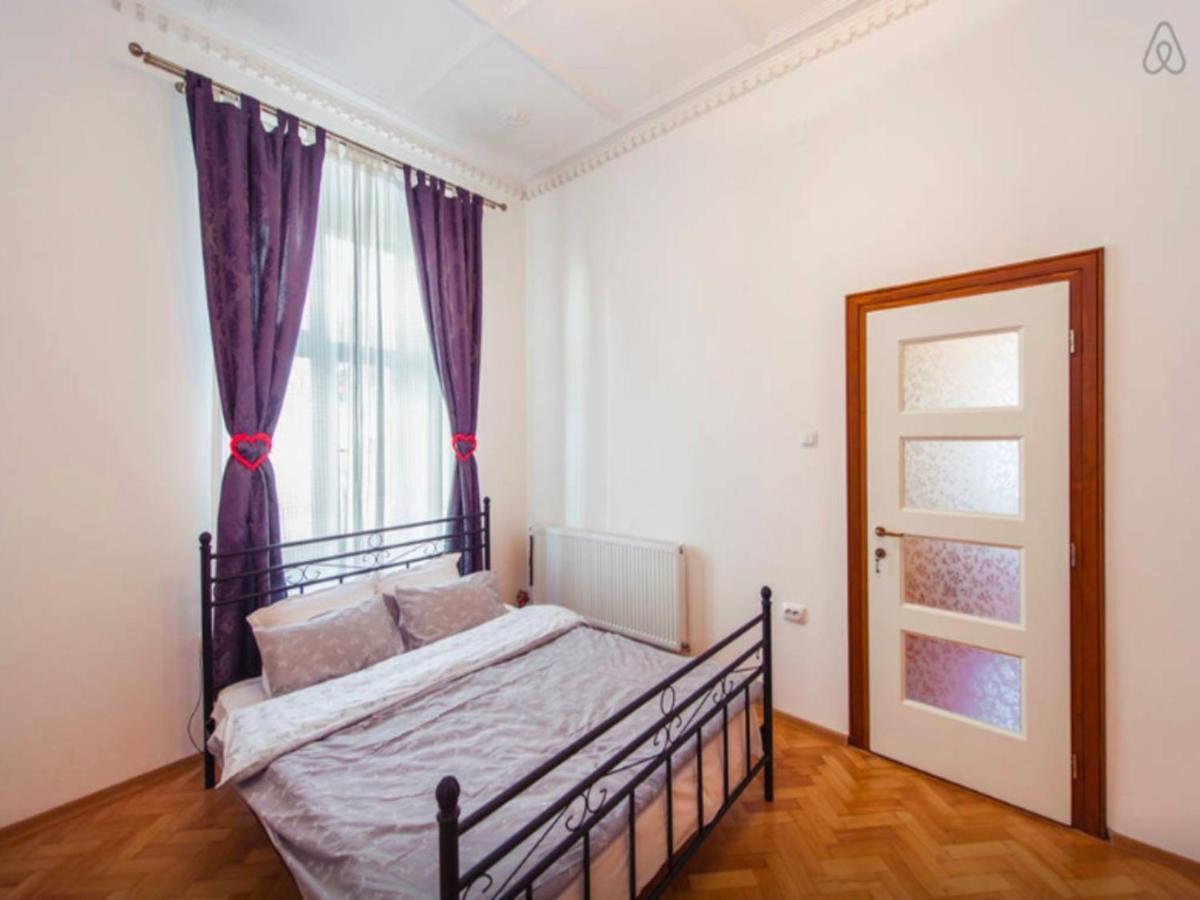 Love Nest Braşov Chambre photo