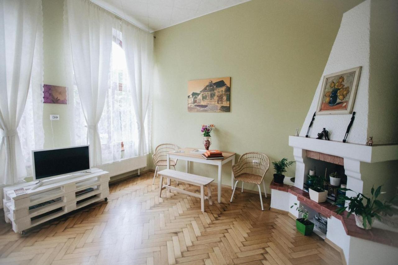 Love Nest Braşov Extérieur photo