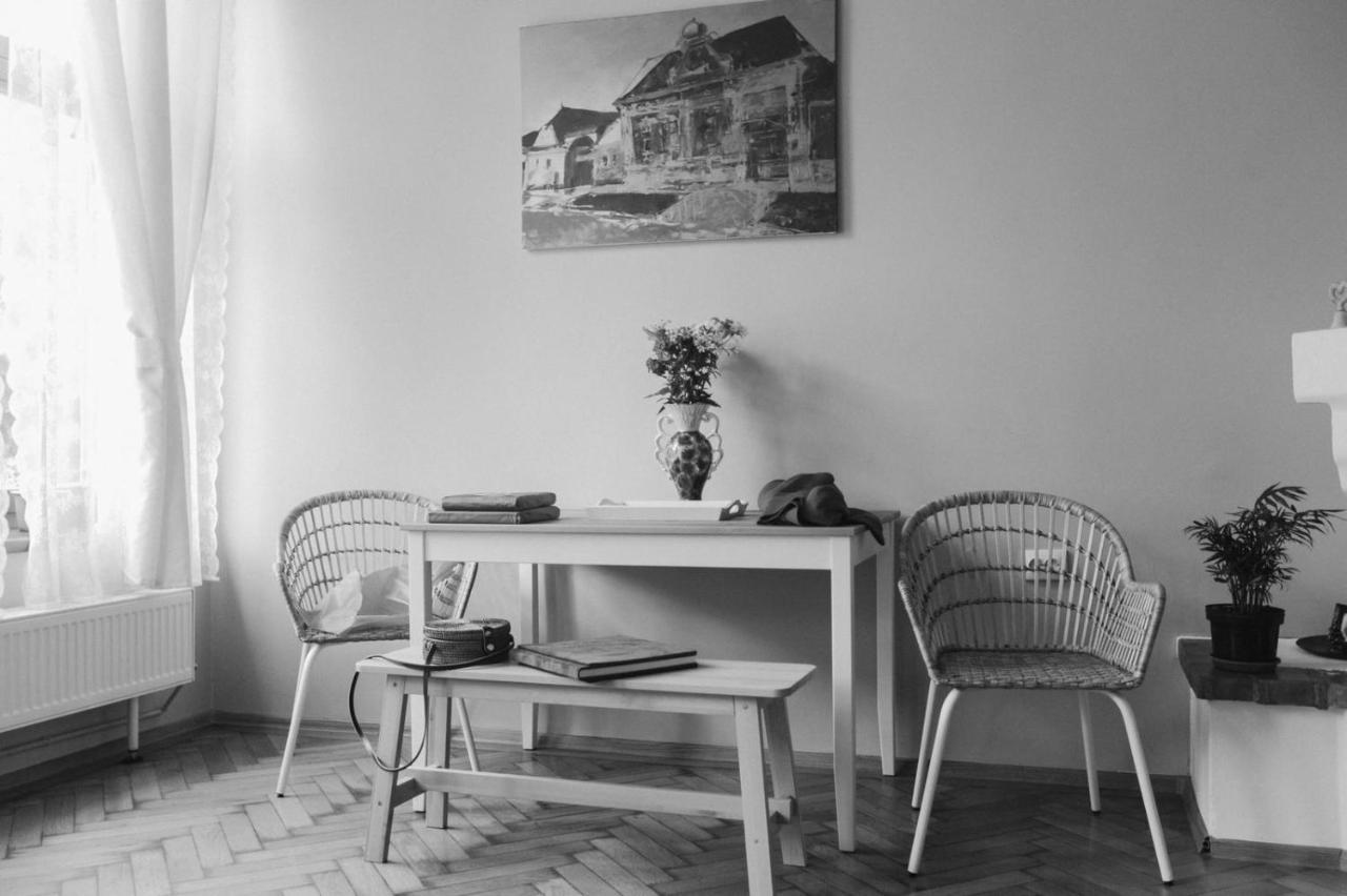 Love Nest Braşov Extérieur photo